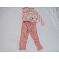Pyjama rose et blanc