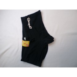 Short noir